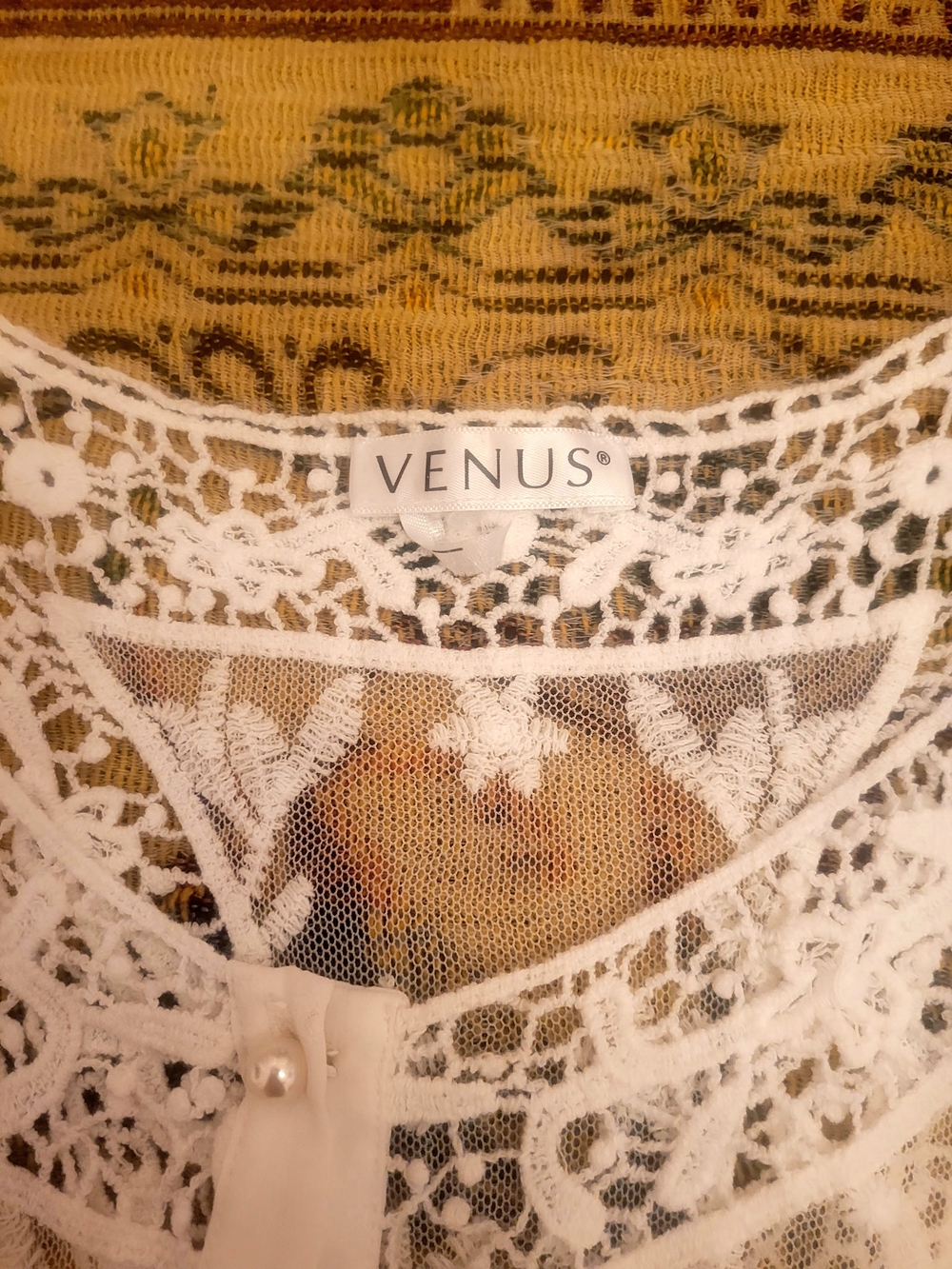 VENUS Sheer White Lace Tie-Front Vest - Picture 3 of 14